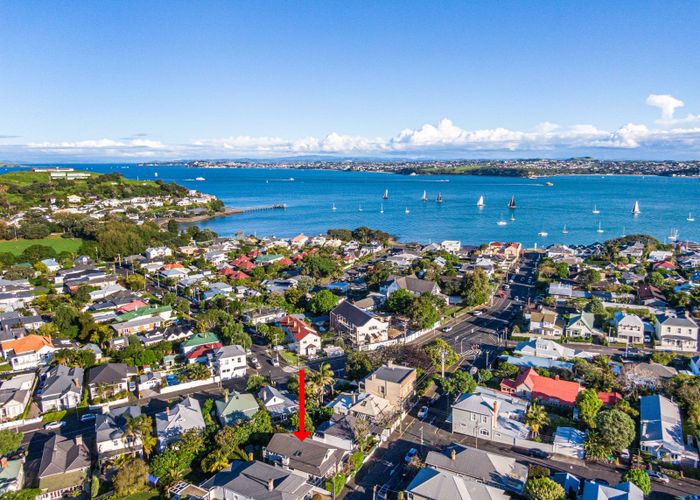 Free property data for 30 Church Street, Devonport, Auckland homes.co.nz
