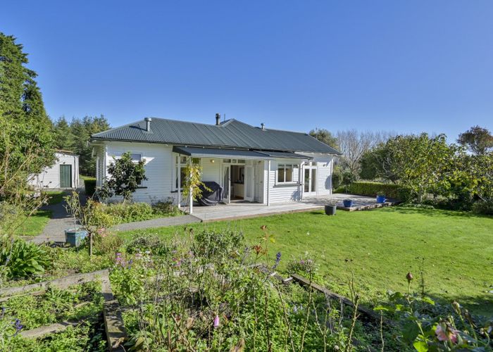 Free property data for 162 Kawera Road, Pukehamoamoa homes.co.nz