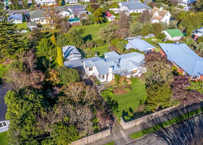 Free property data for 11 Kenward Crescent, Featherston homes.co.nz