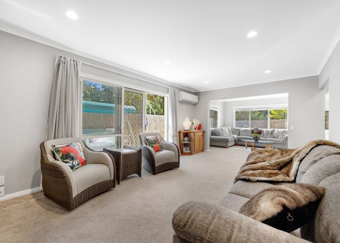 For sale 31 Santa Ana Drive, Dannemora, Manukau City, Auckland