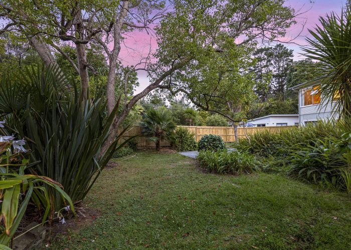 Free property data for 78 Braemar Road, Castor Bay, Auckland homes.co.nz