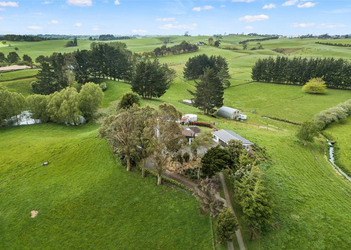 Free property data for 1316 Kakaramea Road, Ngahinapouri homes.co.nz