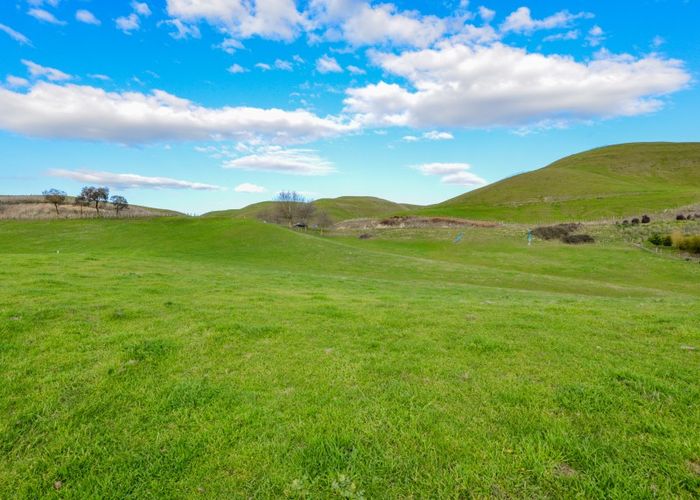 Free property data for 495 Kawera Road, Pukehamoamoa, Hastings homes