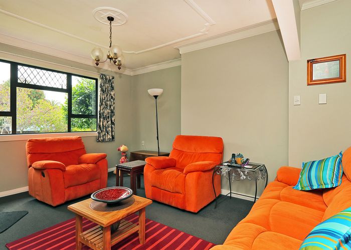 Free property data for 212 Mayfair Avenue, Mayfair, Hastings homes.co.nz