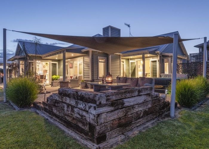 Free property data for 15 Lynley Park Drive, Omokoroa homes.co.nz