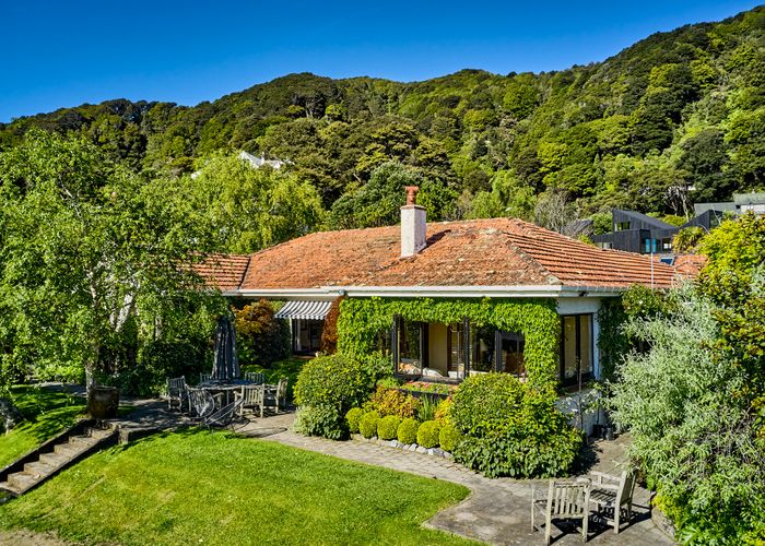 Free property data for 68 Cheviot Road, Lowry Bay, Lower Hutt homes.co.nz