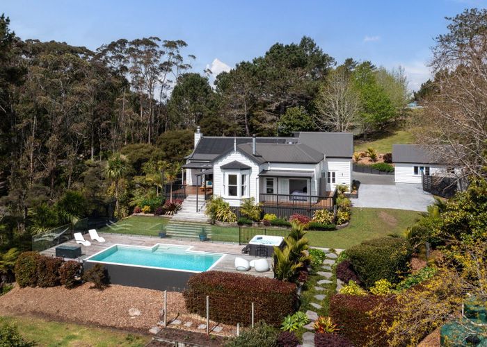 For sale 340 Paremoremo Road, Albany, North Shore City, Auckland