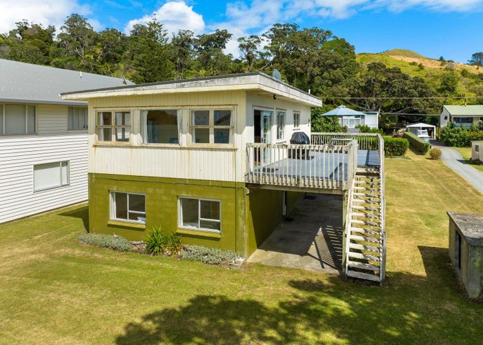 Recently sold 233 Oakura Road, Oakura homes.co.nz