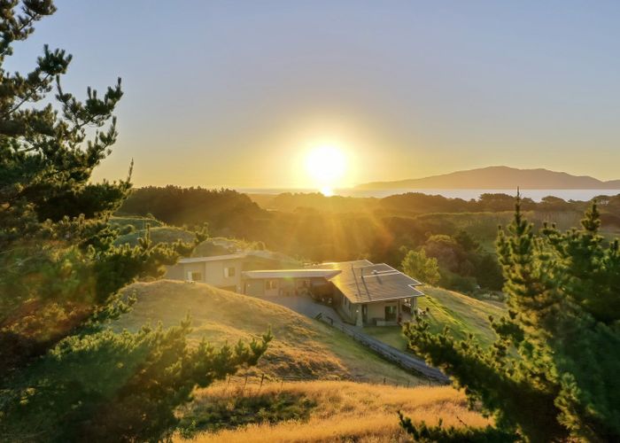 For sale 187 Peka Peka Road, Peka Peka, Kapiti Coast, Wellington