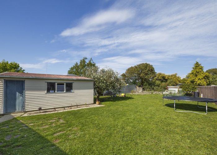 Free property data for 11 Duff Crescent, Highbury, Palmerston North