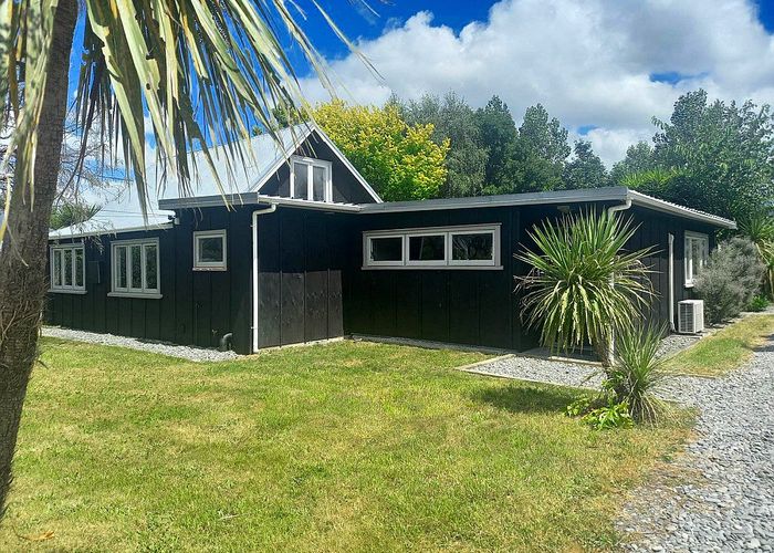 Free property data for 40 Waite Street, Featherston homes.co.nz
