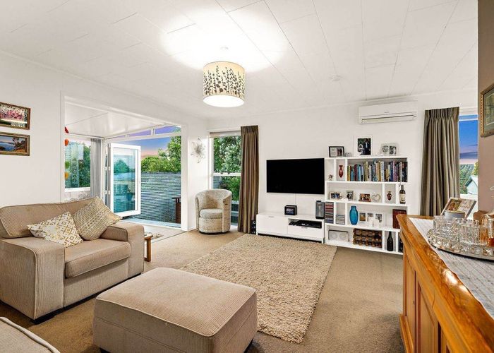 For sale 2 Allington Road, Massey, Waitakere City, Auckland homes.co.nz