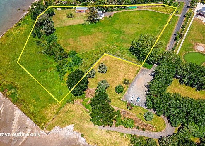 For sale 295 Broomfields Road, Whitford, Manukau City, Auckland