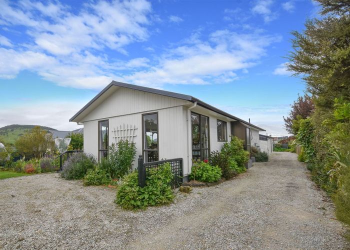 Free property data for 8 Dame Street, Waikouaiti homes.co.nz