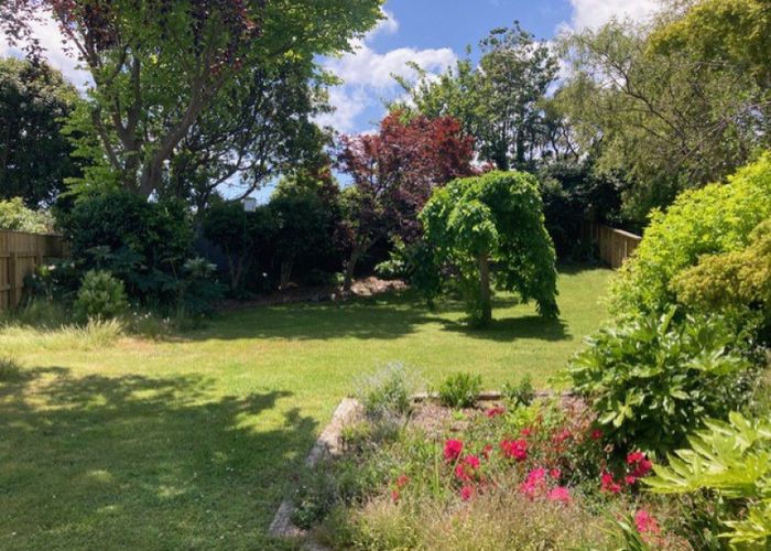 For sale 8B Fiesta Grove, Raumati Beach, Kapiti Coast, Wellington homes.co.nz