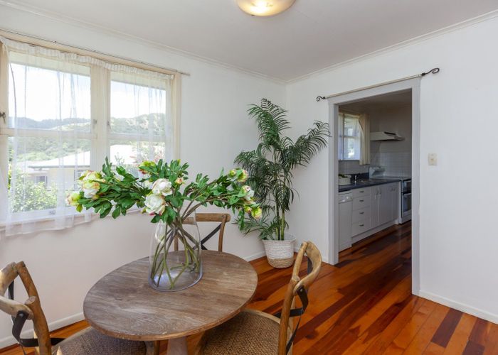 For sale 4 Porter Place, Paekakariki, Kapiti Coast, Wellington