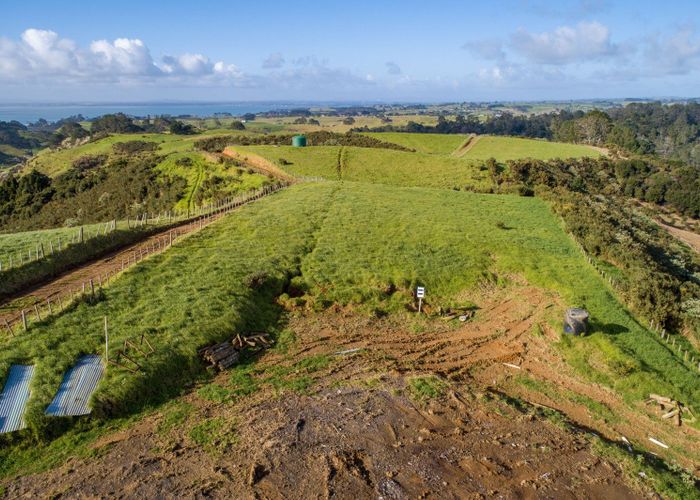 For sale 80 Grahams Beach Road, Waiuku, Franklin, Auckland homes.co.nz