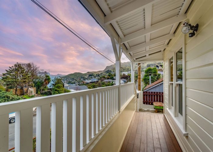 Free property data for 4 Ripon Street, Lyttelton homes.co.nz