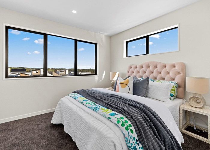 For sale 7/86 Fred Taylor Drive, Westgate, Waitakere City, Auckland