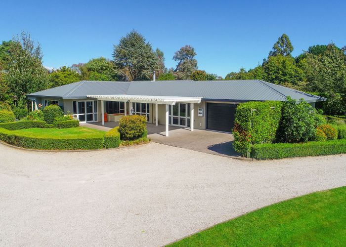 Free property data for 93 Acacia Heights Drive, Acacia Bay, Taupo