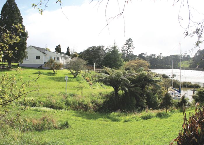 Free property data for 3 Kent Street, Riverhead homes.co.nz