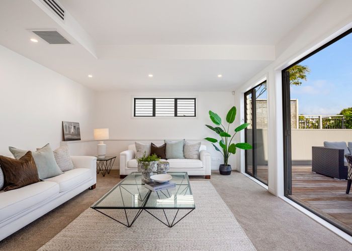 For sale 2/110 Bayswater Avenue, Bayswater, North Shore City