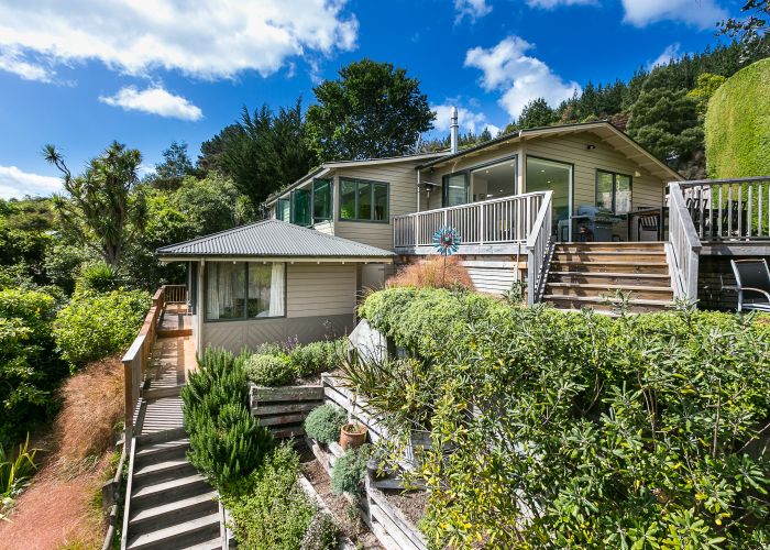 Free property data for 107 Doctors Point Road, Waitati homes.co.nz