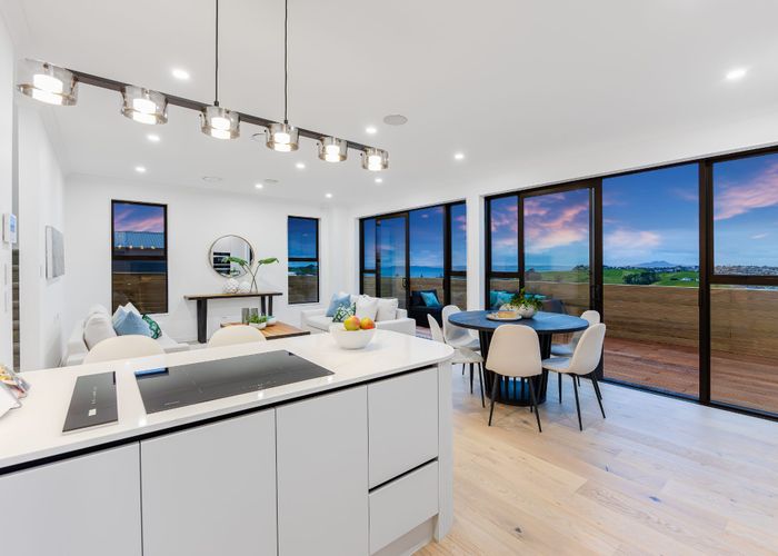 For sale 17 Pakirikiri Street, Long Bay, North Shore City, Auckland