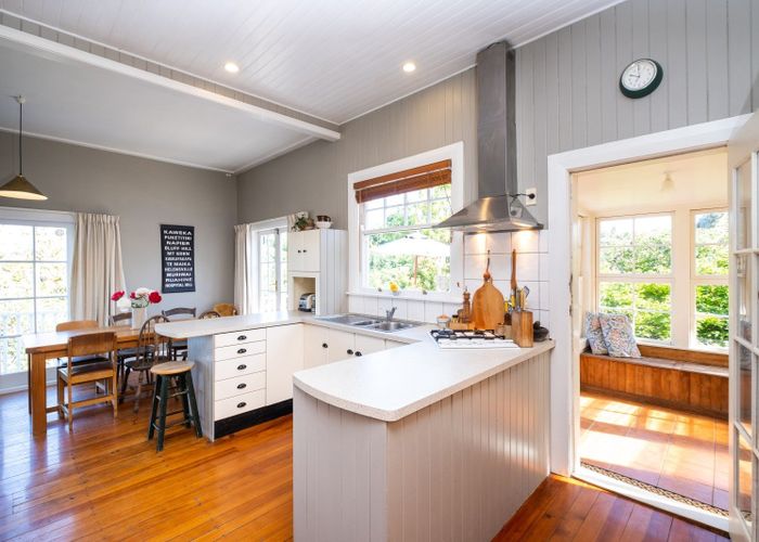 Free property data for 45 May Avenue, Hospital Hill, Napier homes.co.nz