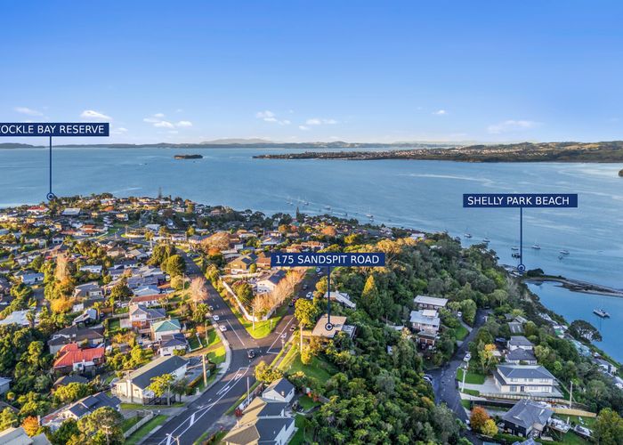 For sale 175 Sandspit Road, Shelly Park, Manukau City, Auckland