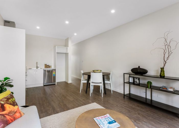 For sale 98 Tahere Road, Totara Park, Manukau City, Auckland homes