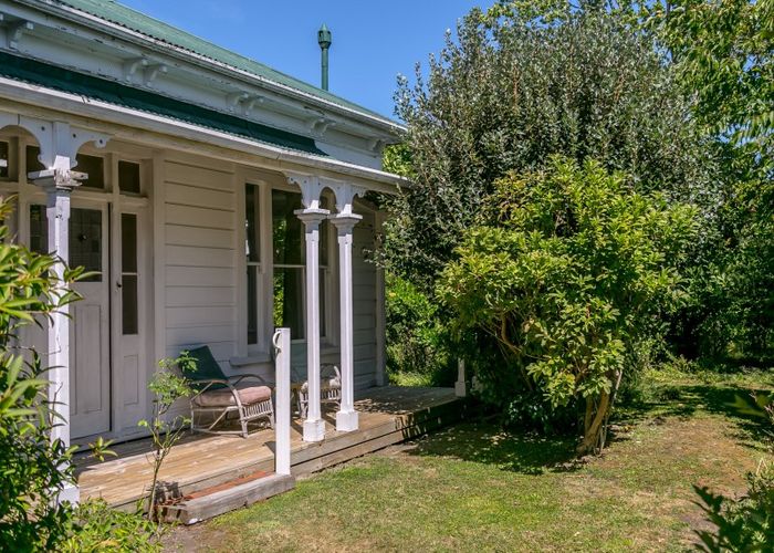 Free property data for 119 Main Street, Greytown homes.co.nz