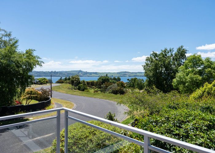 For sale 13 Pokaka Crescent, Wharewaka, Taupo, Waikato homes.co.nz
