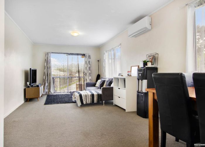 Free property data for 1/16 Hillman Place, Ranui, Auckland homes.co.nz