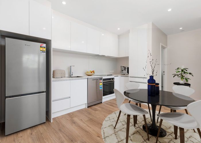 For rent 2 Bedroom 1 Bathroom, separate Toilet from 655/2 Bedroom