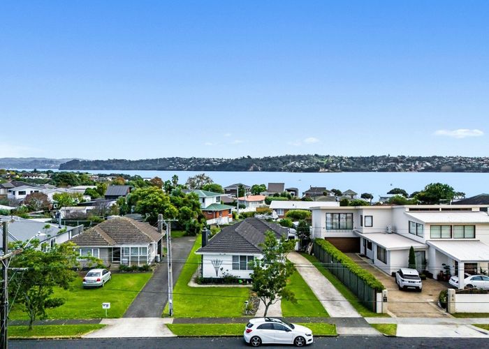 Recently sold 27 Shortt Avenue, Mangere Bridge, Auckland homes.co.nz