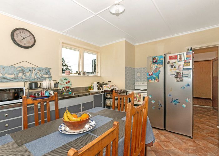 For sale 35 Monkhouse Street, Tolaga Bay, Gisborne, Gisborne homes