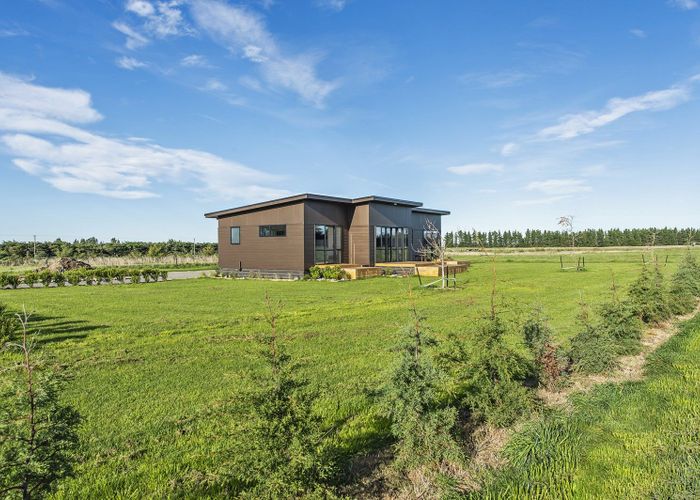 Free property data for 1845 Thongcaster Road, Burnt Hill homes.co.nz