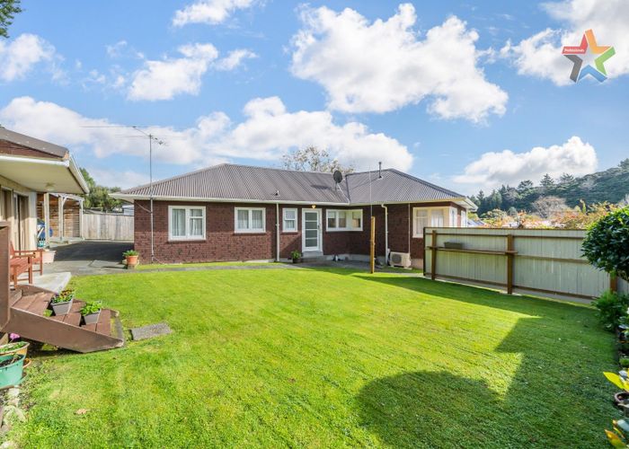 Free property data for 74 Hine Road, Wainuiomata, Lower Hutt homes.co.nz