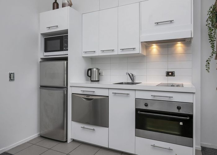 For rent 4/155 Beach Road, City Centre, Auckland City, Auckland