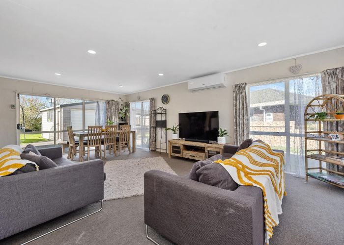 Free property data for 8 Raleigh Avenue, Fairview Downs, Hamilton