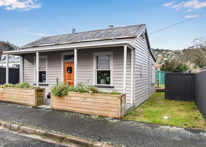 Free property data for 6 Coburn Avenue, North East Valley, Dunedin