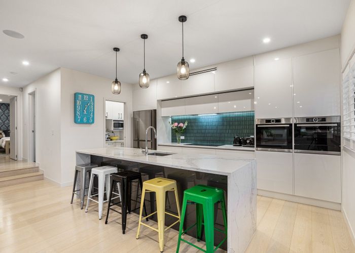 Recently sold 17 Street, Belmont, Auckland homes.co.nz