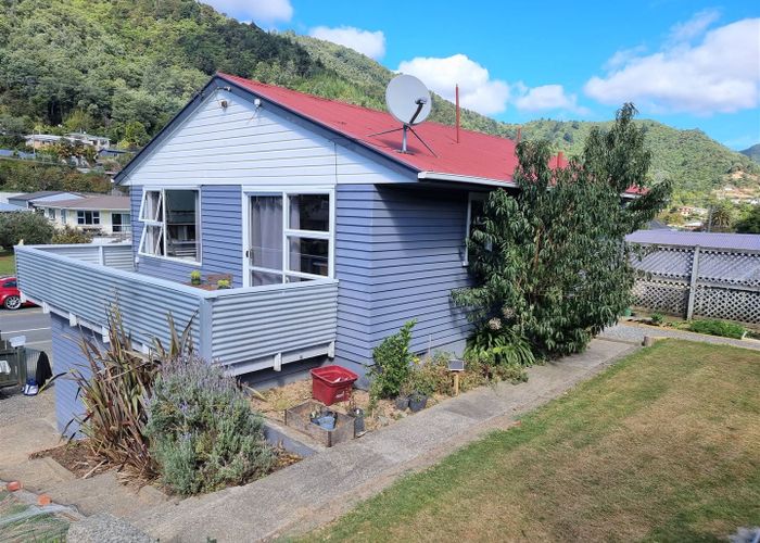 Recently sold 103 Waikawa Road, Picton homes.co.nz