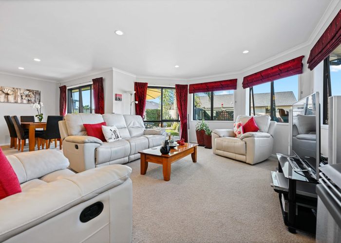 Free property data for 35 Stoneleigh Drive, Chartwell, Hamilton homes