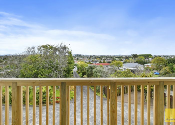 Free property data for 1/580 Massey Road, Māngere, Auckland homes.co.nz
