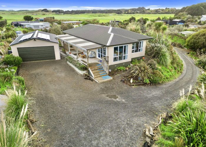 For sale 24 Strathnaver Glen, Waikawa Beach, Horowhenua, Manawatu