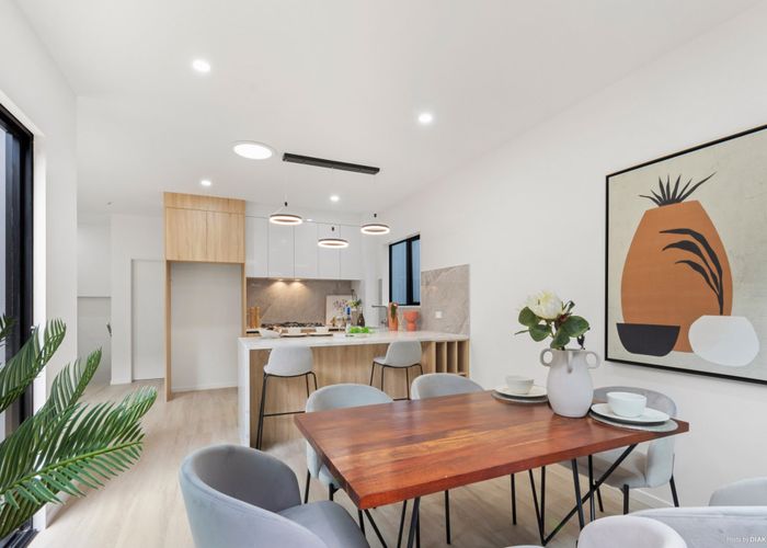 For sale 1A Wells Road, Bucklands Beach, Manukau City, Auckland