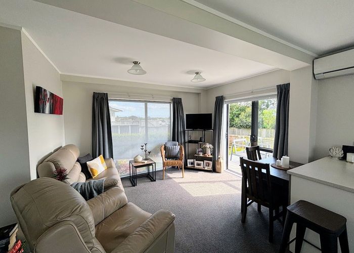 For rent 28 (flat) Cape Hill Road, Pukekohe, Franklin, Auckland