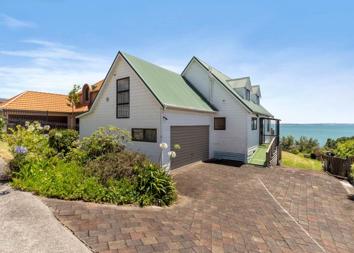 Free property data for 17 Omana Esplanade, Maraetai, Auckland homes.co.nz